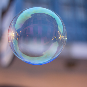 bulle internet, bulle immobiliere, bulle boursiere, bulle techno, ... bulle d'air